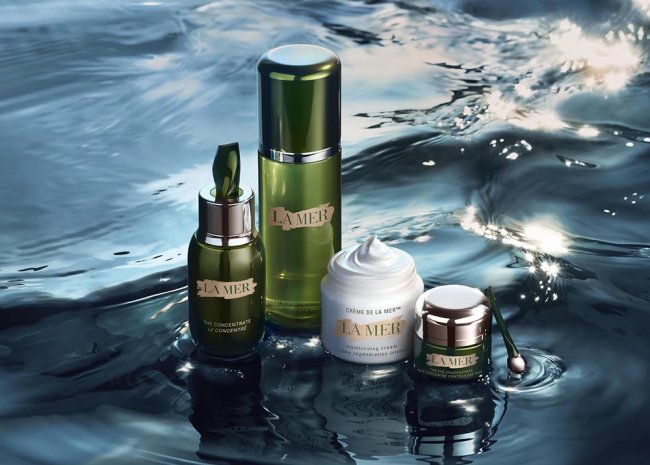 53454_MER_03_FY19_EvergreenEssentials_Hero_WaterOptions_SerumWav